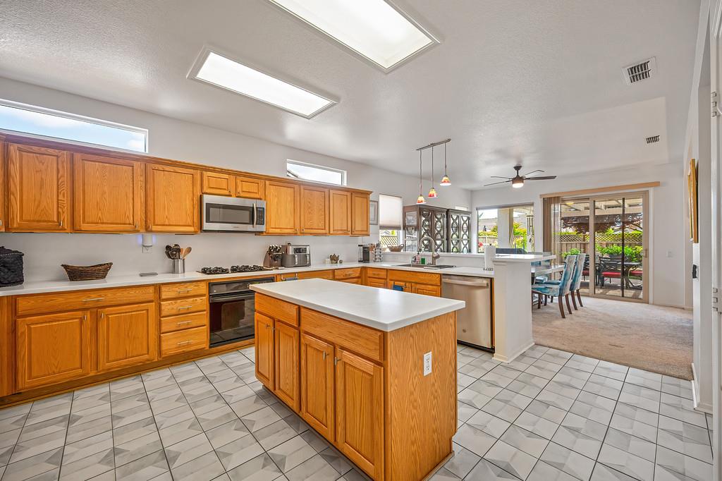 423 Poppyfield Court