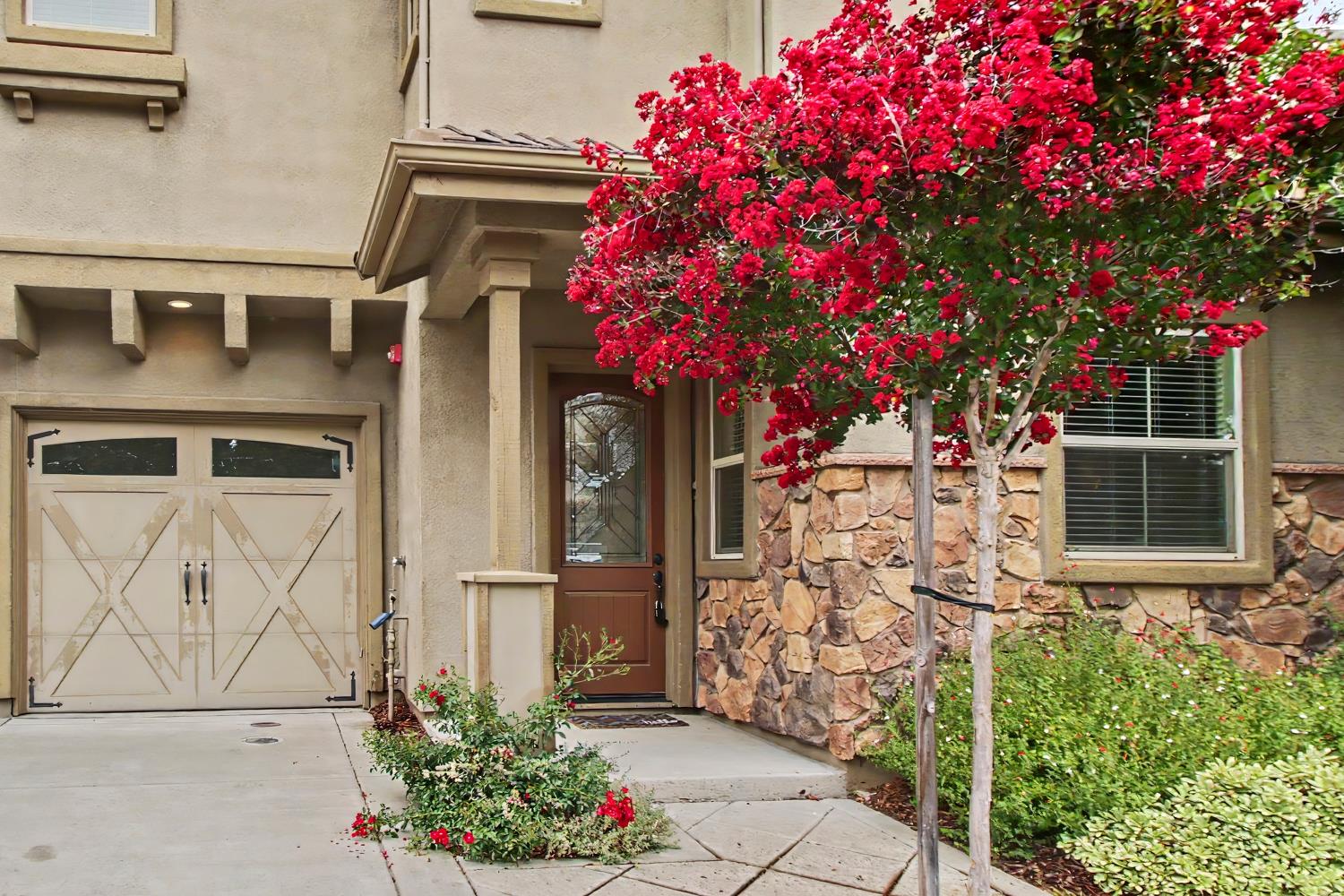 7019 Orchard Circle