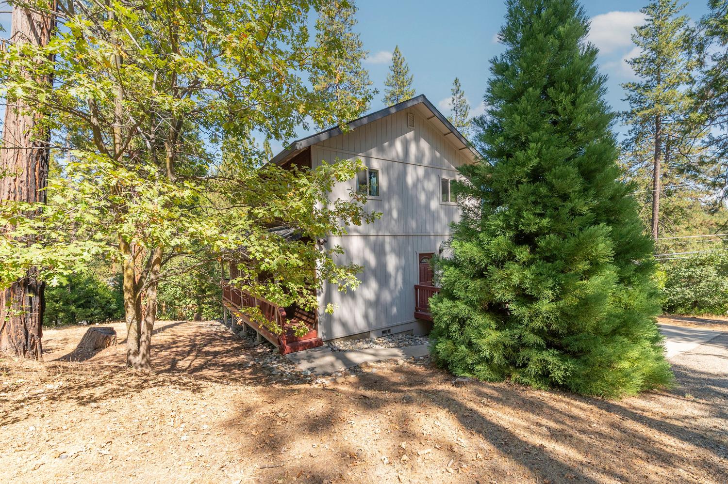 5035 Glen Echo Drive