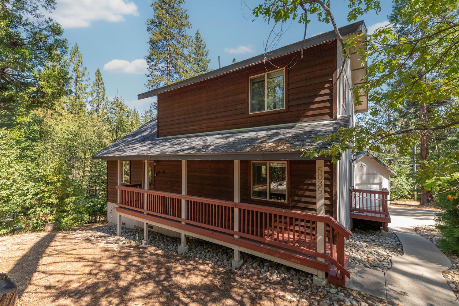 5035 Glen Echo Drive