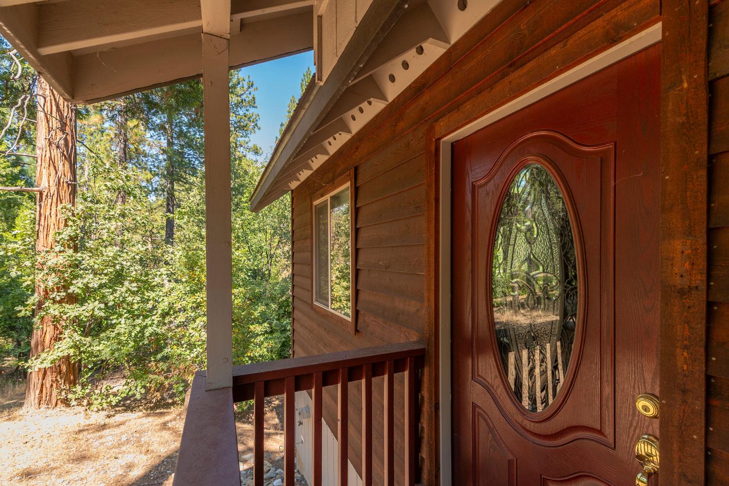 5035 Glen Echo Drive