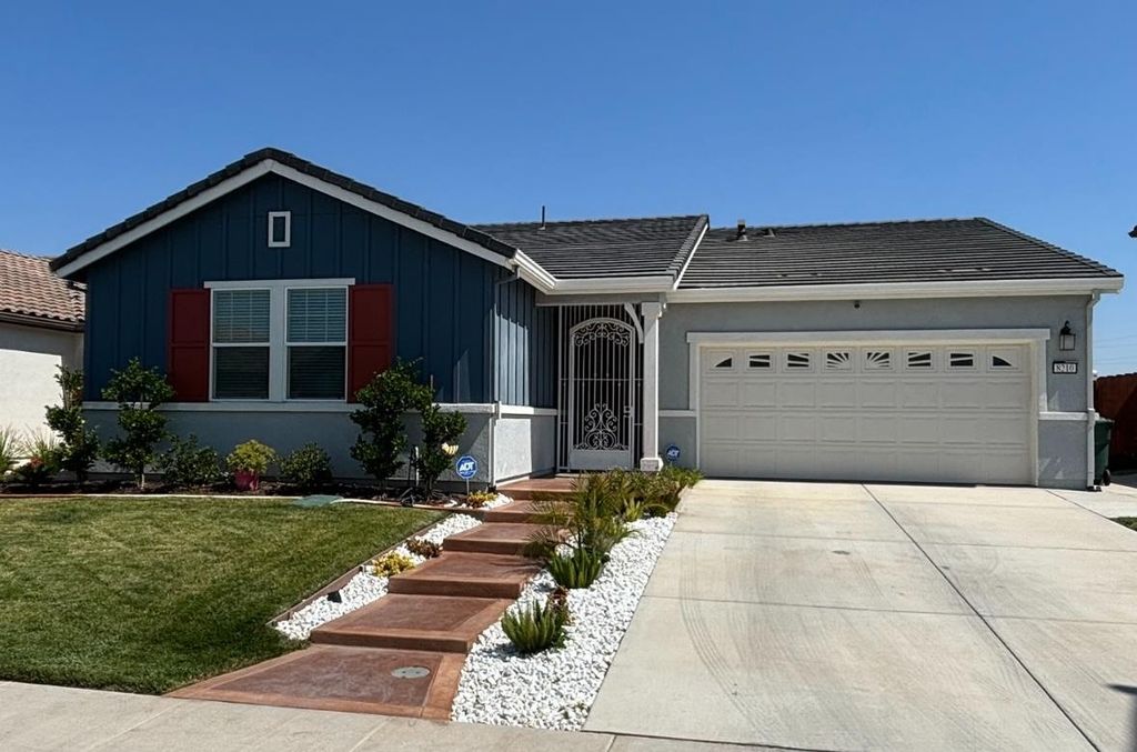 Photo of 8210 Scrimshaw Way, Sacramento, CA 95829 (MLS # 226006809)