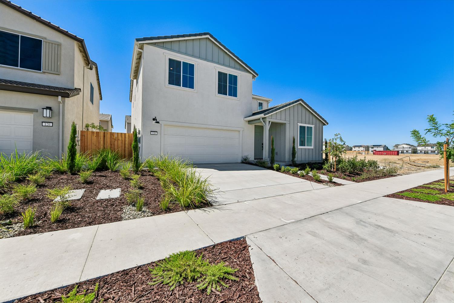 116 Tuxedo Way