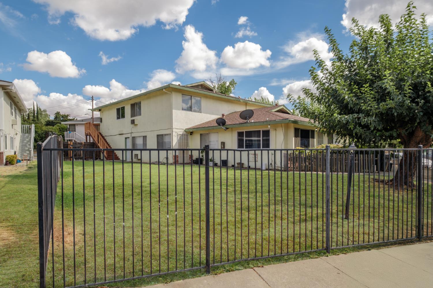 922 Carro Drive