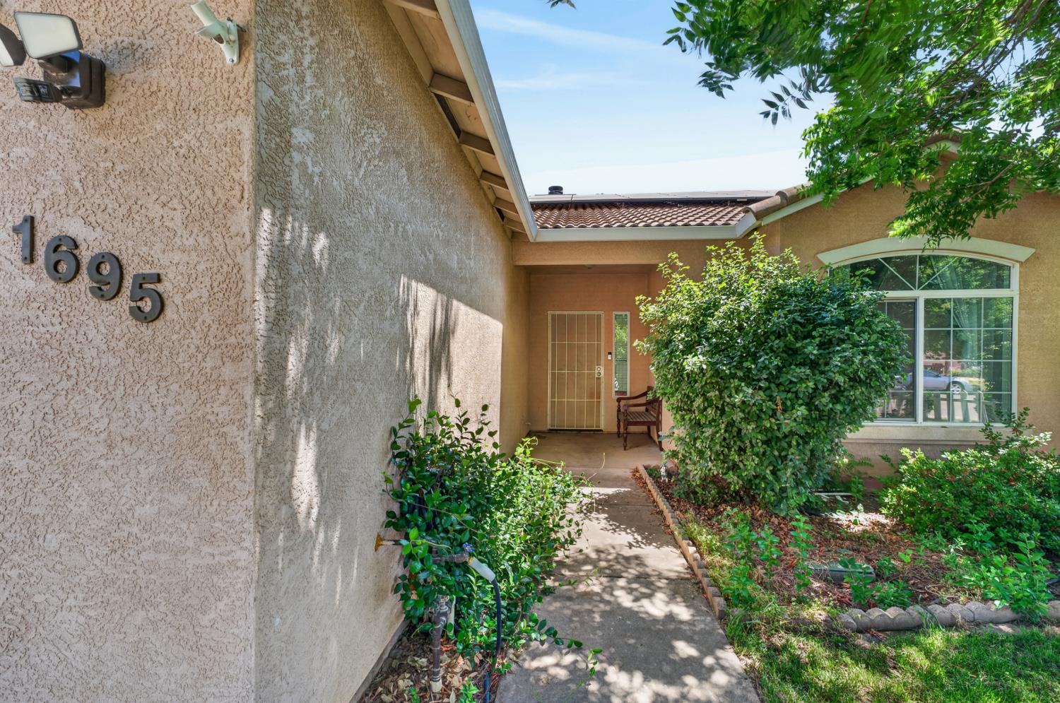 1695 Southpointe Drive
