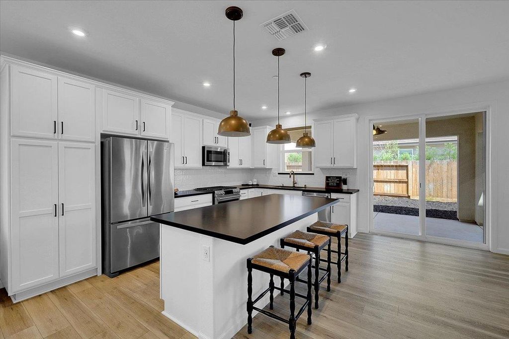 Photo of 11962 Granzella Way, Rancho Cordova, CA 95742 (MLS # 226032924)