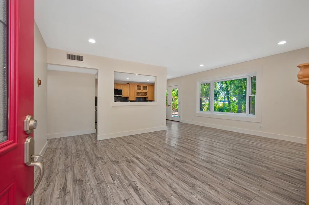 1420 Gregory Way