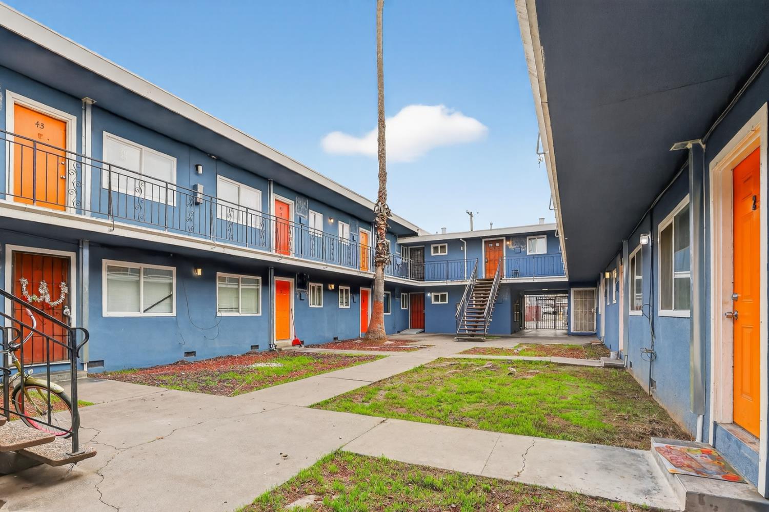 701 Plaza Avenue