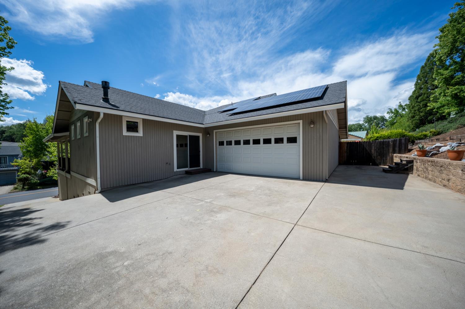 1235 Suzanne Dr