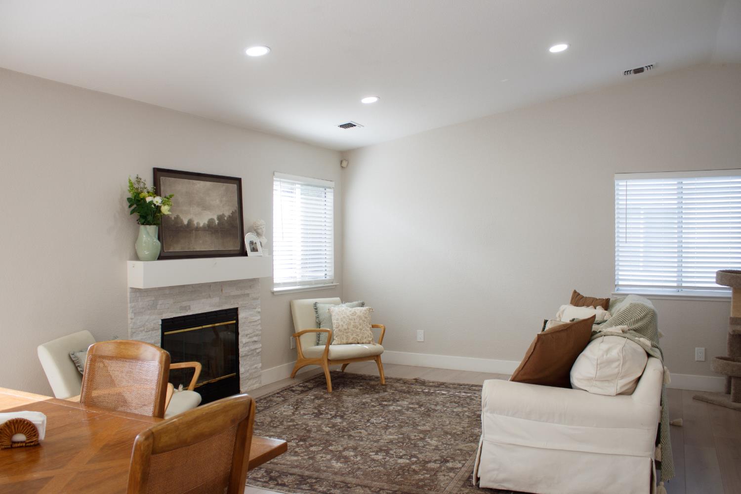 250 Lonely Oak Street