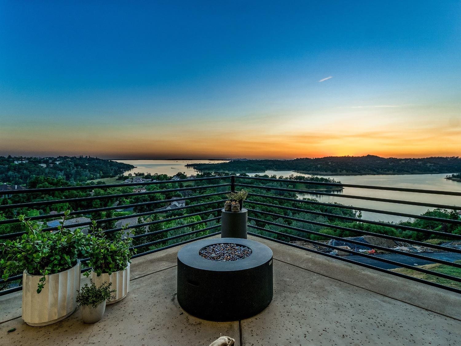 El Dorado Hills, California 95762, United States, 4 Bedrooms Bedrooms, ,4 BathroomsBathrooms,Residential,Active,168485