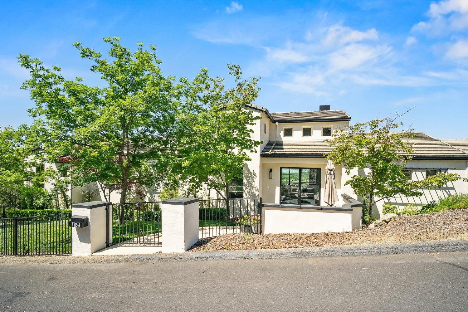 El Dorado Hills, California 95762, United States, 4 Bedrooms Bedrooms, ,4 BathroomsBathrooms,Residential,Active,168485