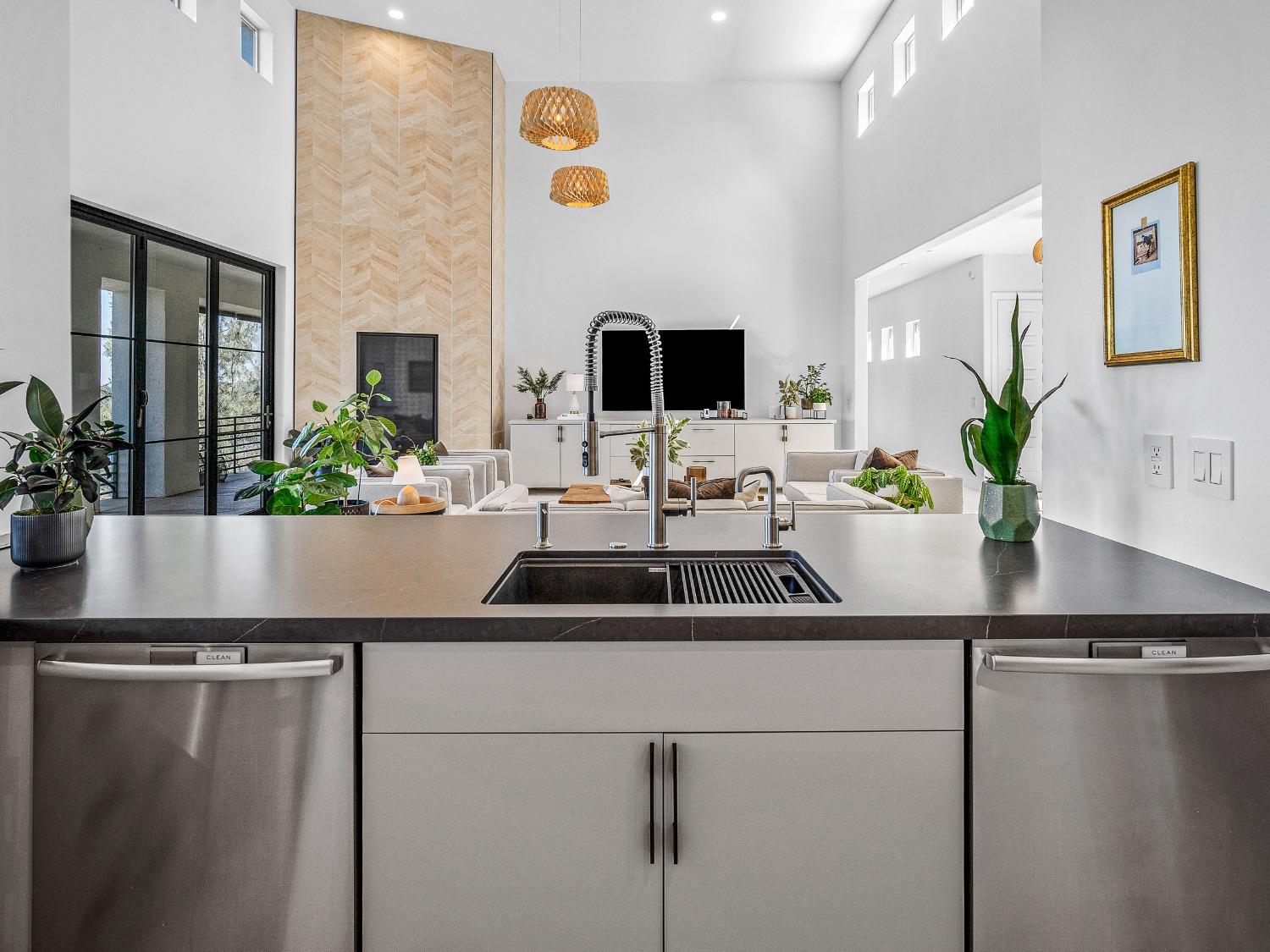 El Dorado Hills, California 95762, United States, 4 Bedrooms Bedrooms, ,4 BathroomsBathrooms,Residential,Active,168485