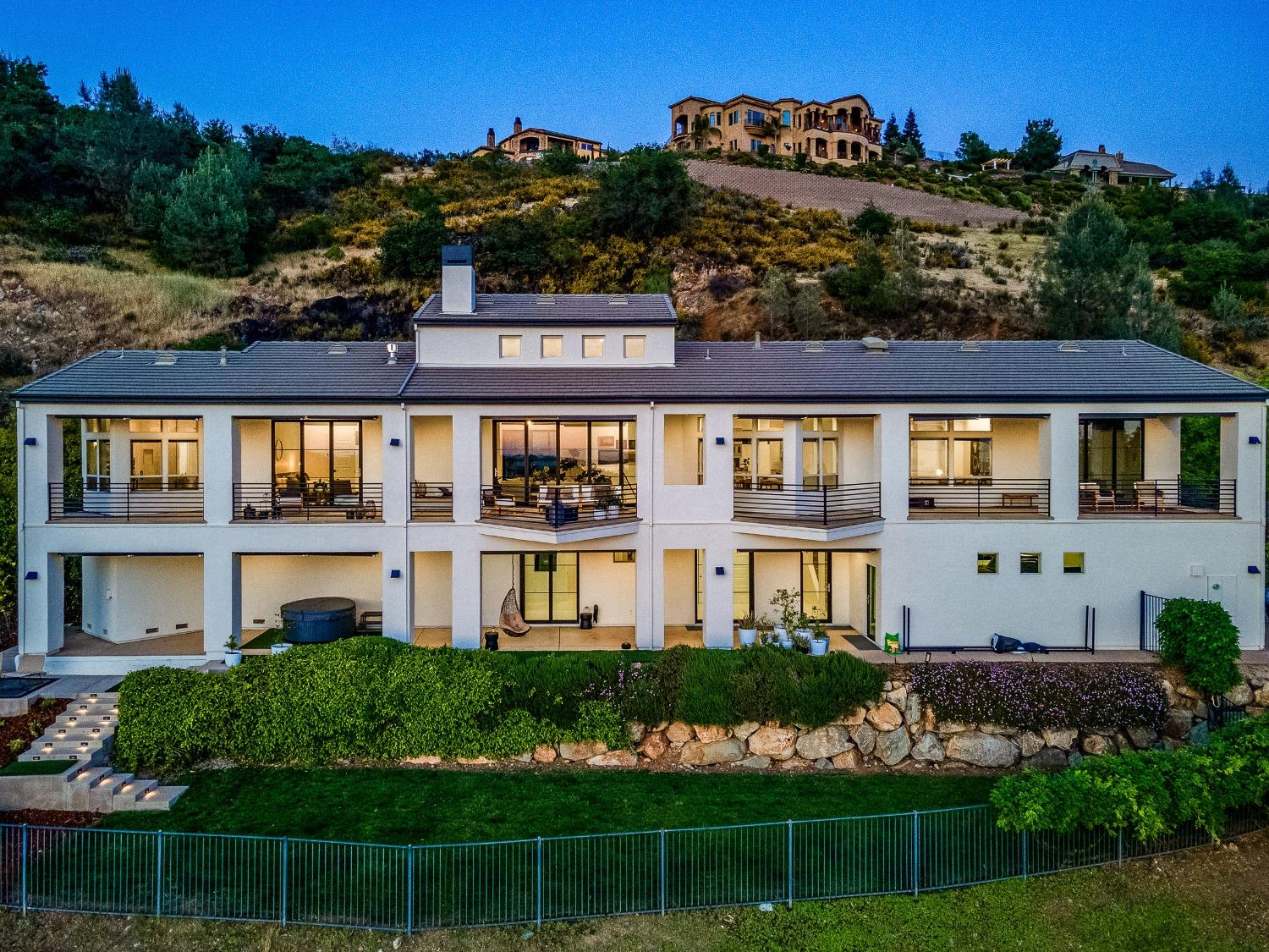 El Dorado Hills, California 95762, United States, 4 Bedrooms Bedrooms, ,4 BathroomsBathrooms,Residential,Active,168485