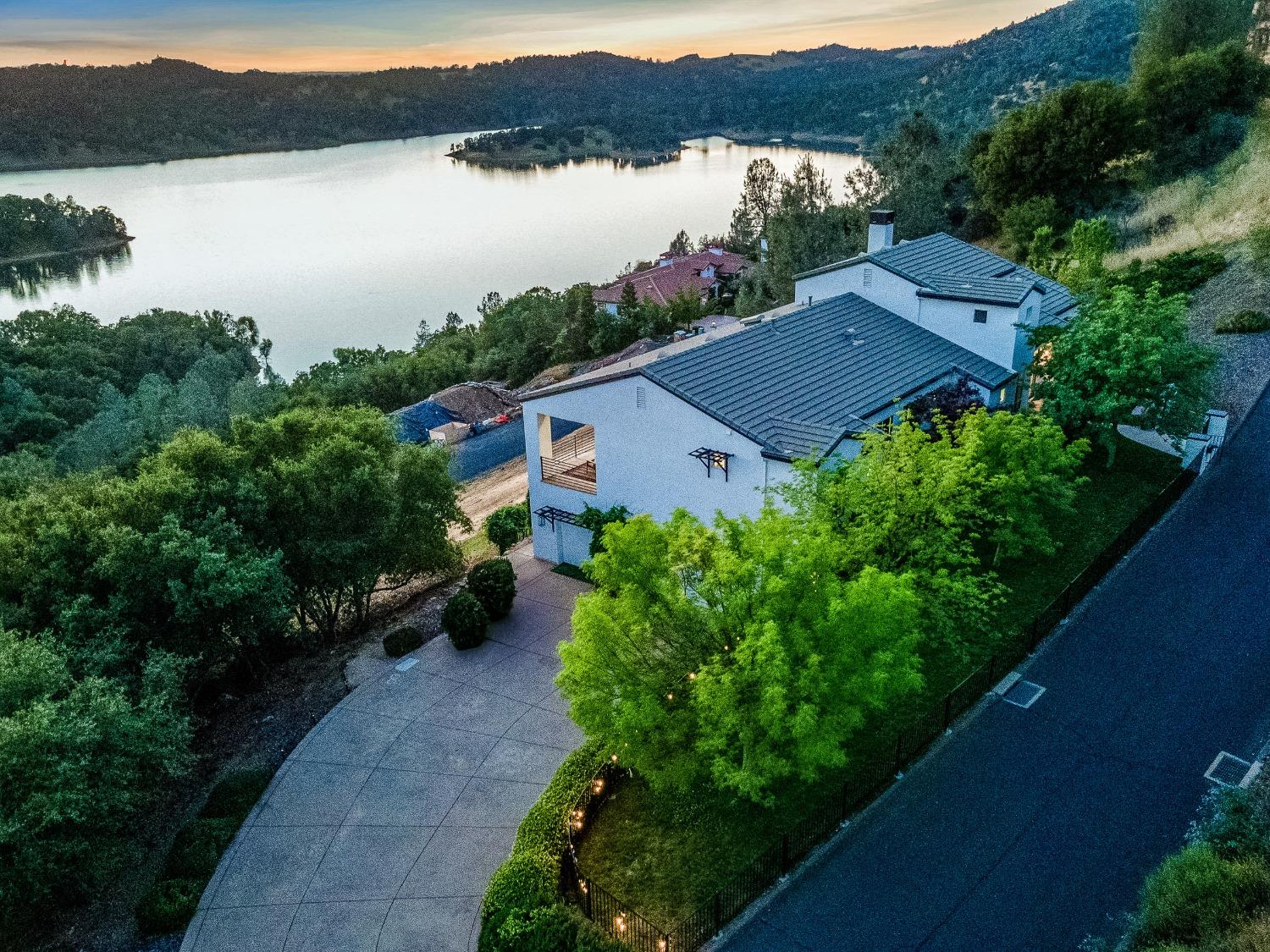 El Dorado Hills, California 95762, United States, 4 Bedrooms Bedrooms, ,4 BathroomsBathrooms,Residential,Active,168485