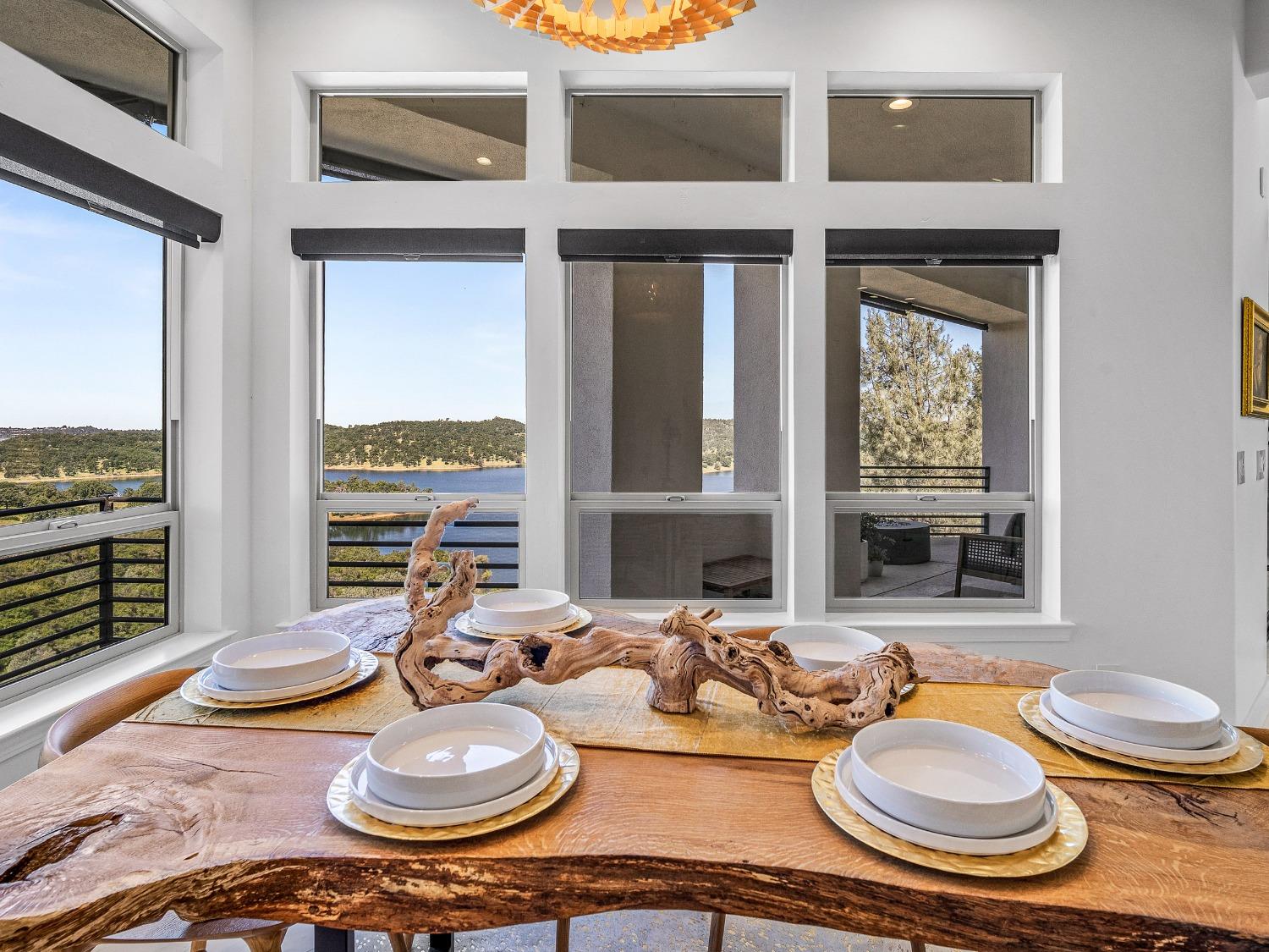 El Dorado Hills, California 95762, United States, 4 Bedrooms Bedrooms, ,4 BathroomsBathrooms,Residential,Active,168485