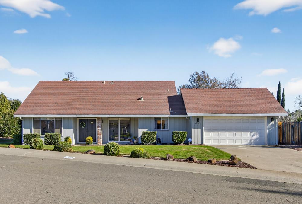 6996 Lincoln Creek Circle