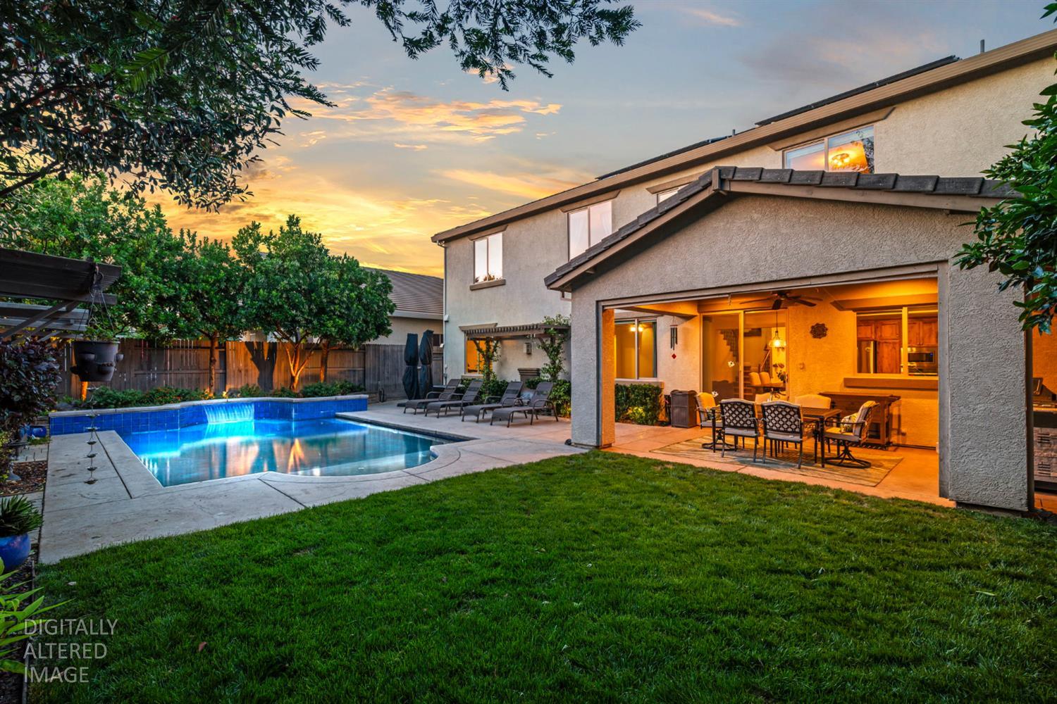 5033 Prairie Grass Way