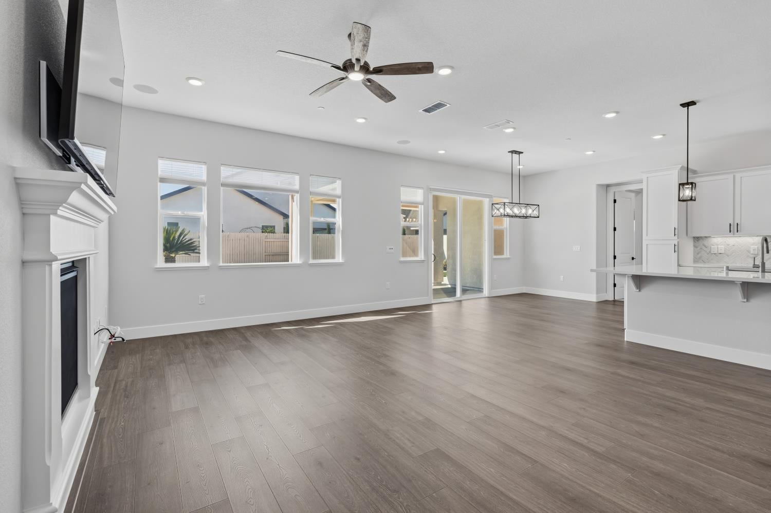 3017 Hemet Way