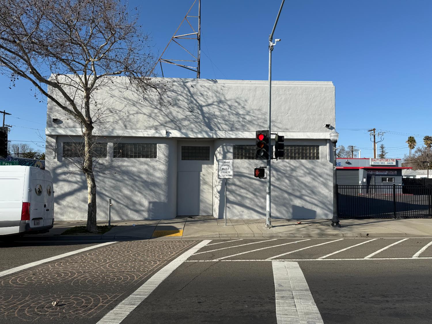 1721 Del Paso Boulevard
