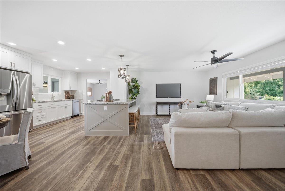 5967 Del Oro Road
