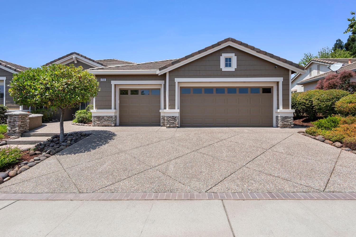 1732 Barn Valley Lane
