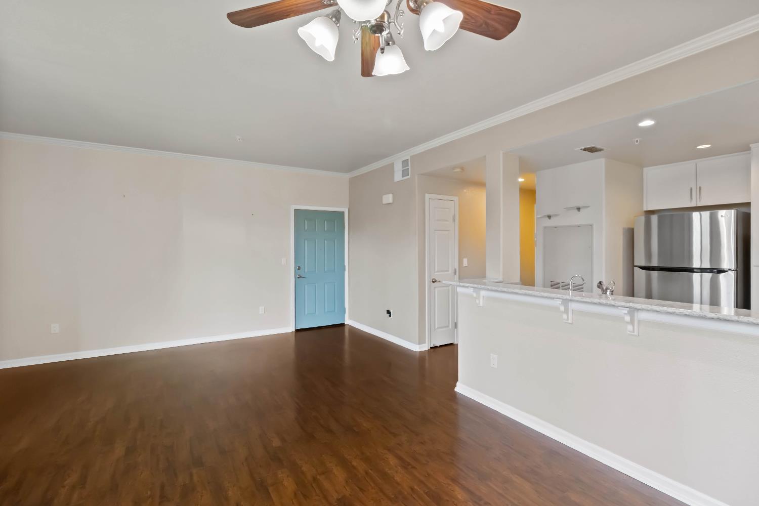 5201 Laguna Oaks Drive 191