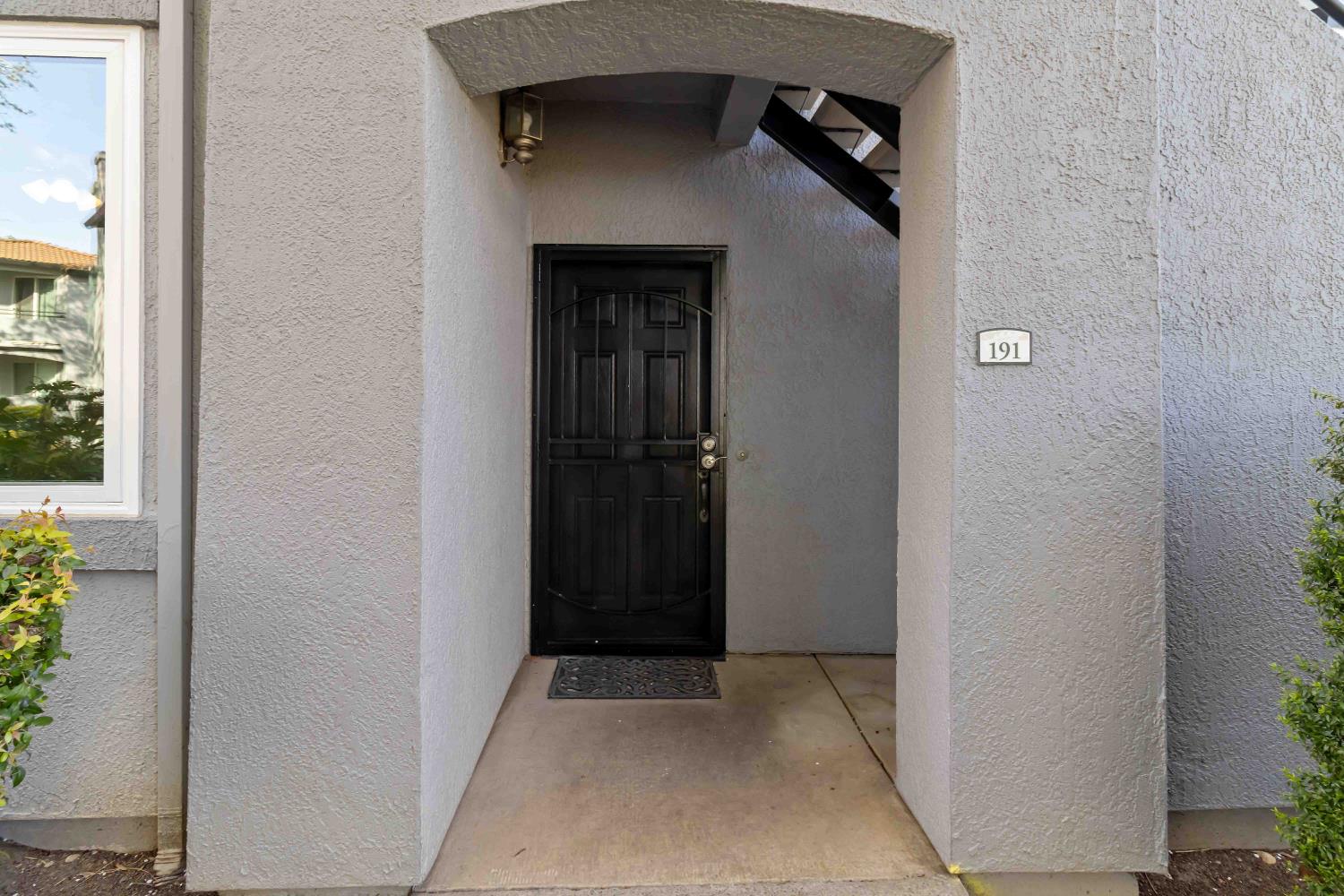 5201 Laguna Oaks Drive 191