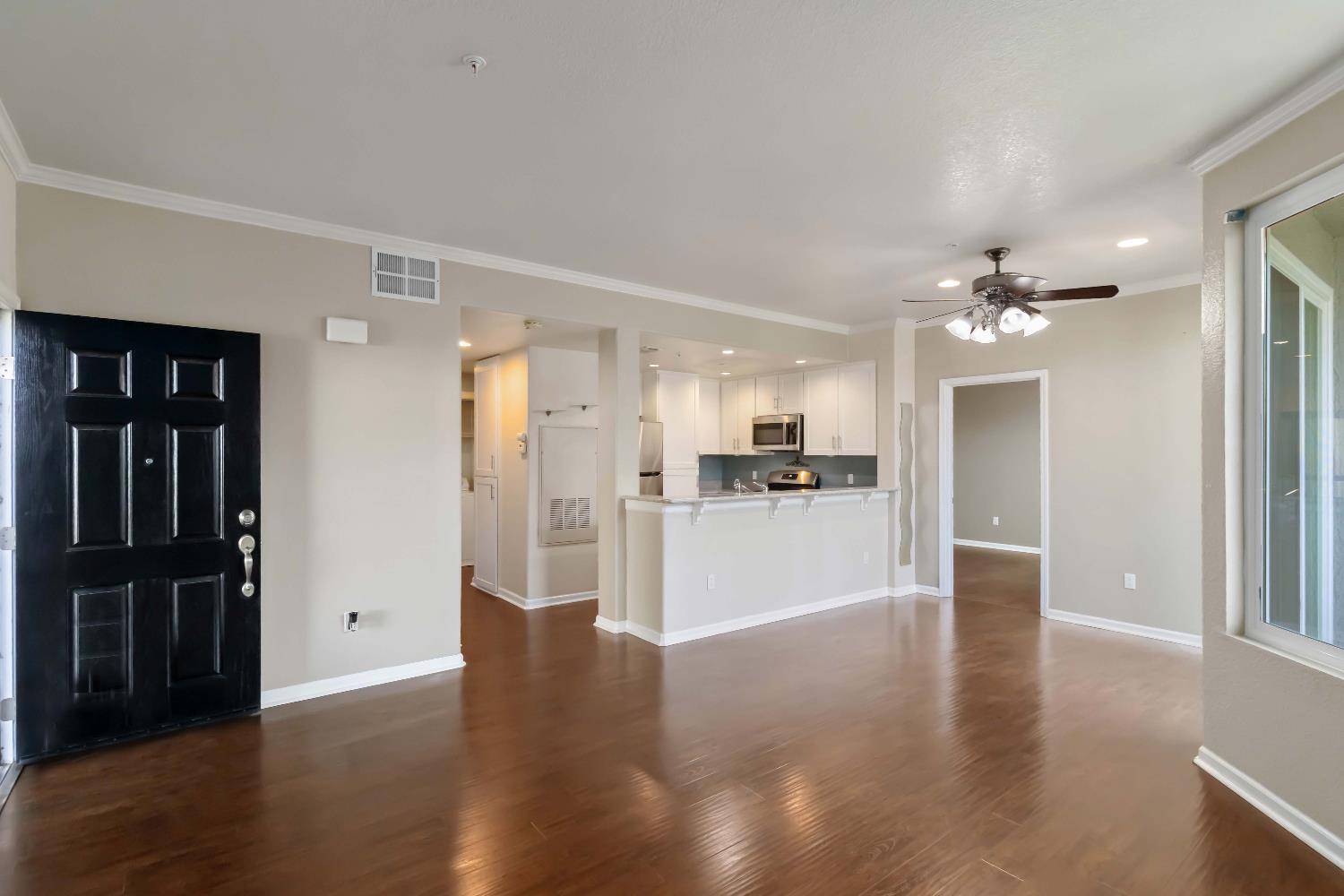 5201 Laguna Oaks Drive 191