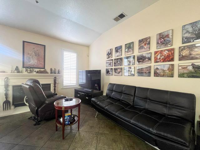 Stockton, California 95209, United States, 4 Bedrooms Bedrooms, ,3 BathroomsBathrooms,Residential,Active,192735