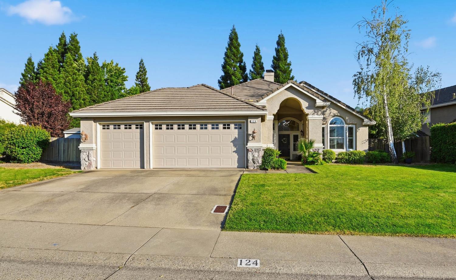 124 Cruickshank Drive