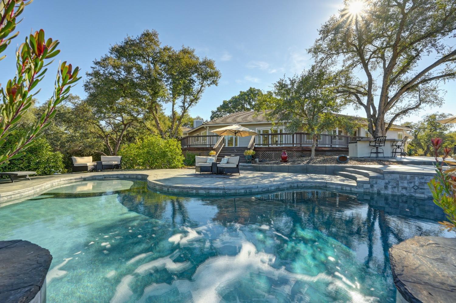 220 State Highway 16