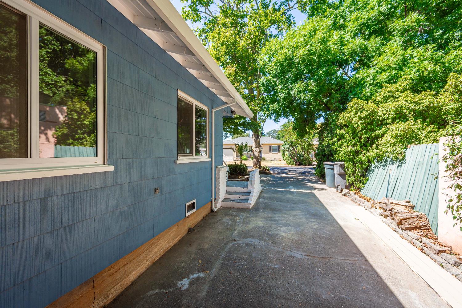 254 Alta Vista Avenue