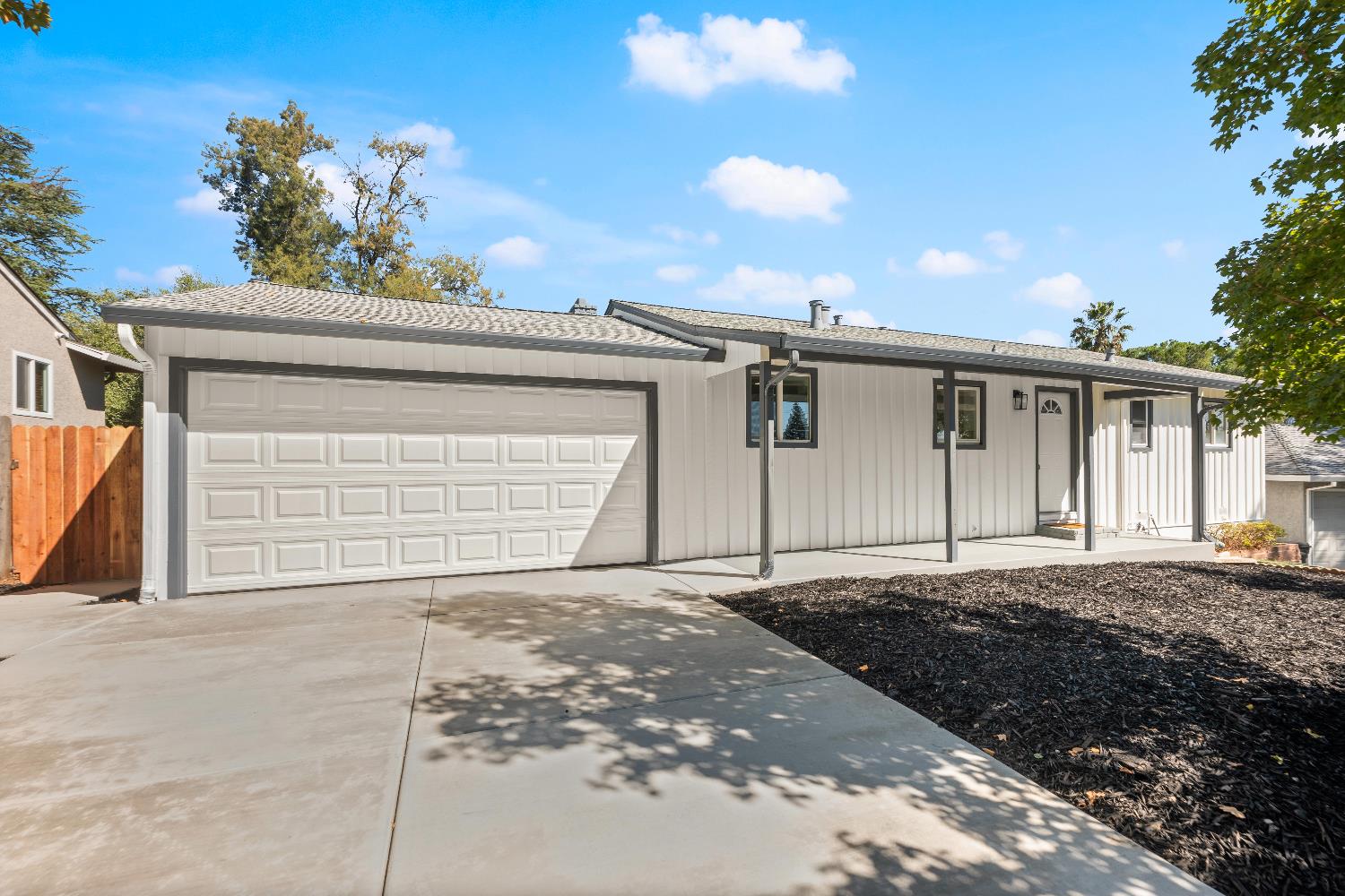 7621 Palisade Way