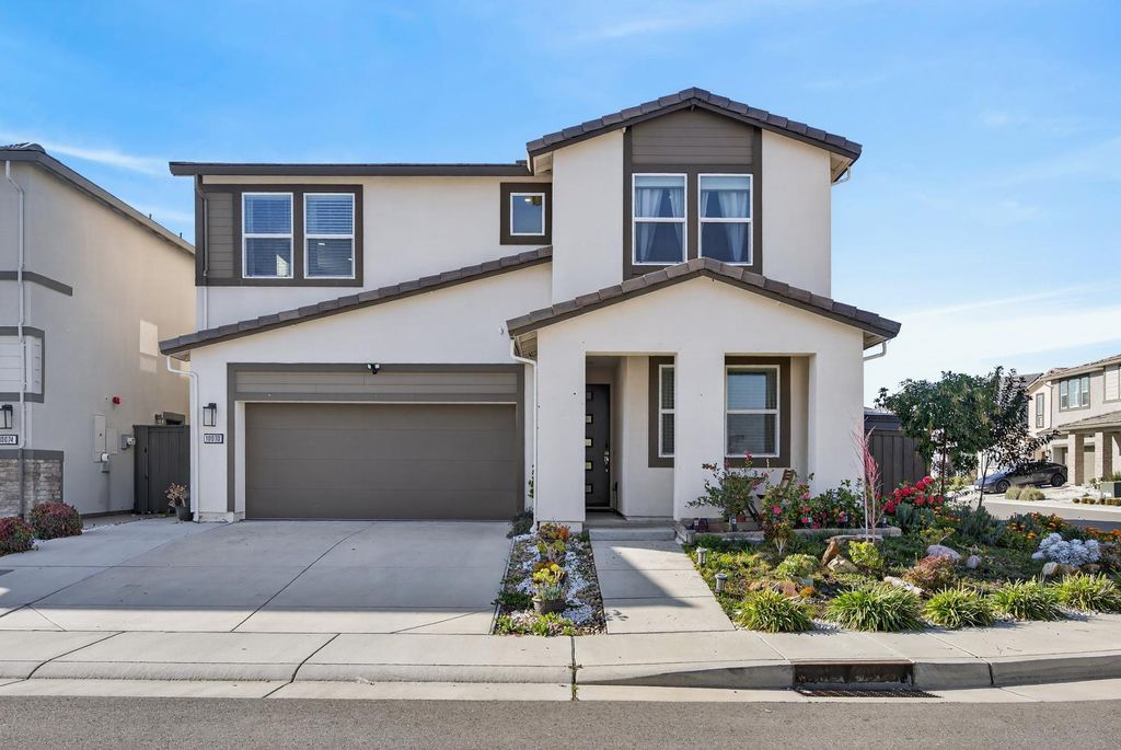 Photo of 10070 Sea Turtle Street, Elk Grove, CA 95757 (MLS # 226010779)
