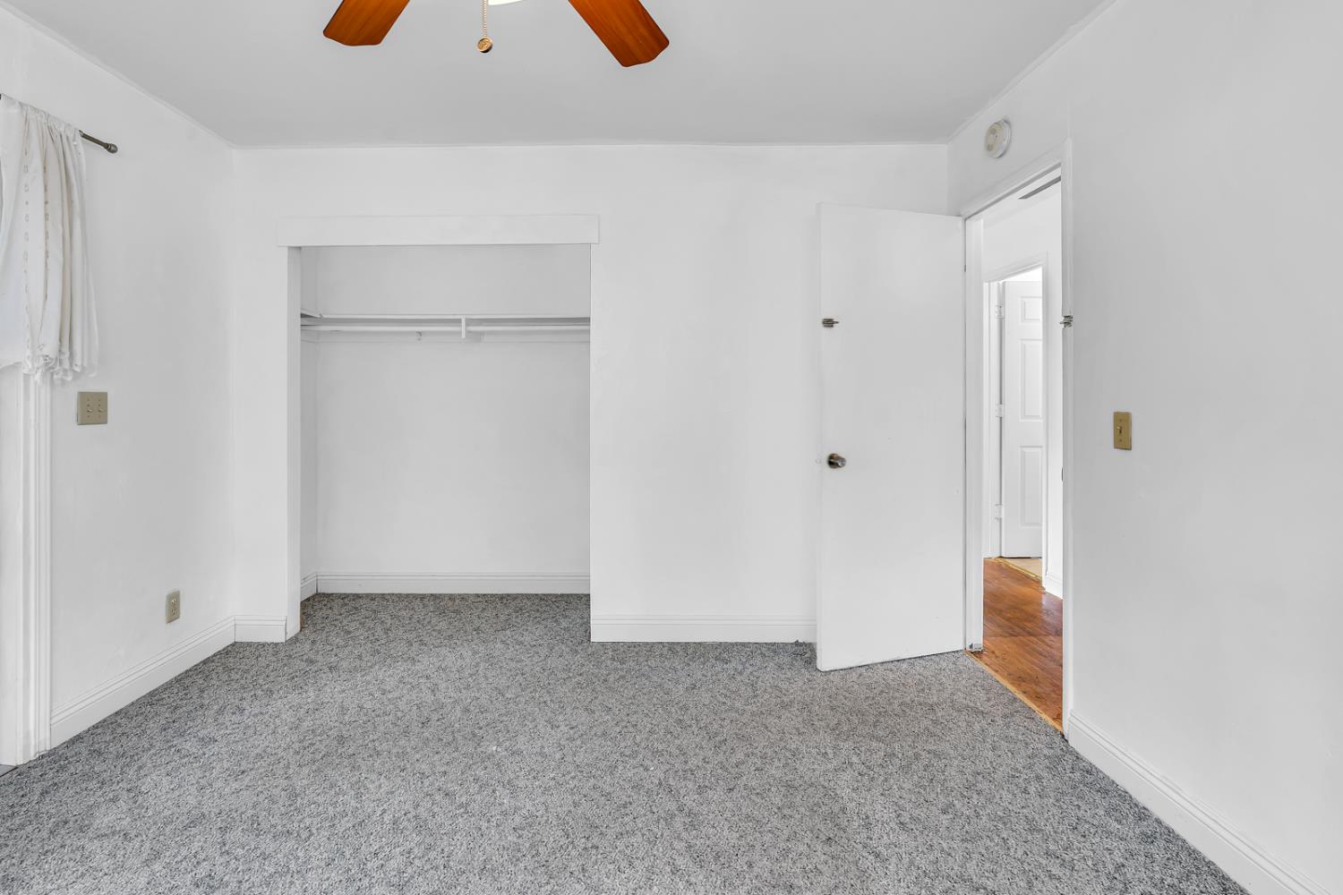 Los Banos, California 93635, United States, 3 Bedrooms Bedrooms, ,2 BathroomsBathrooms,Residential,Active,221538