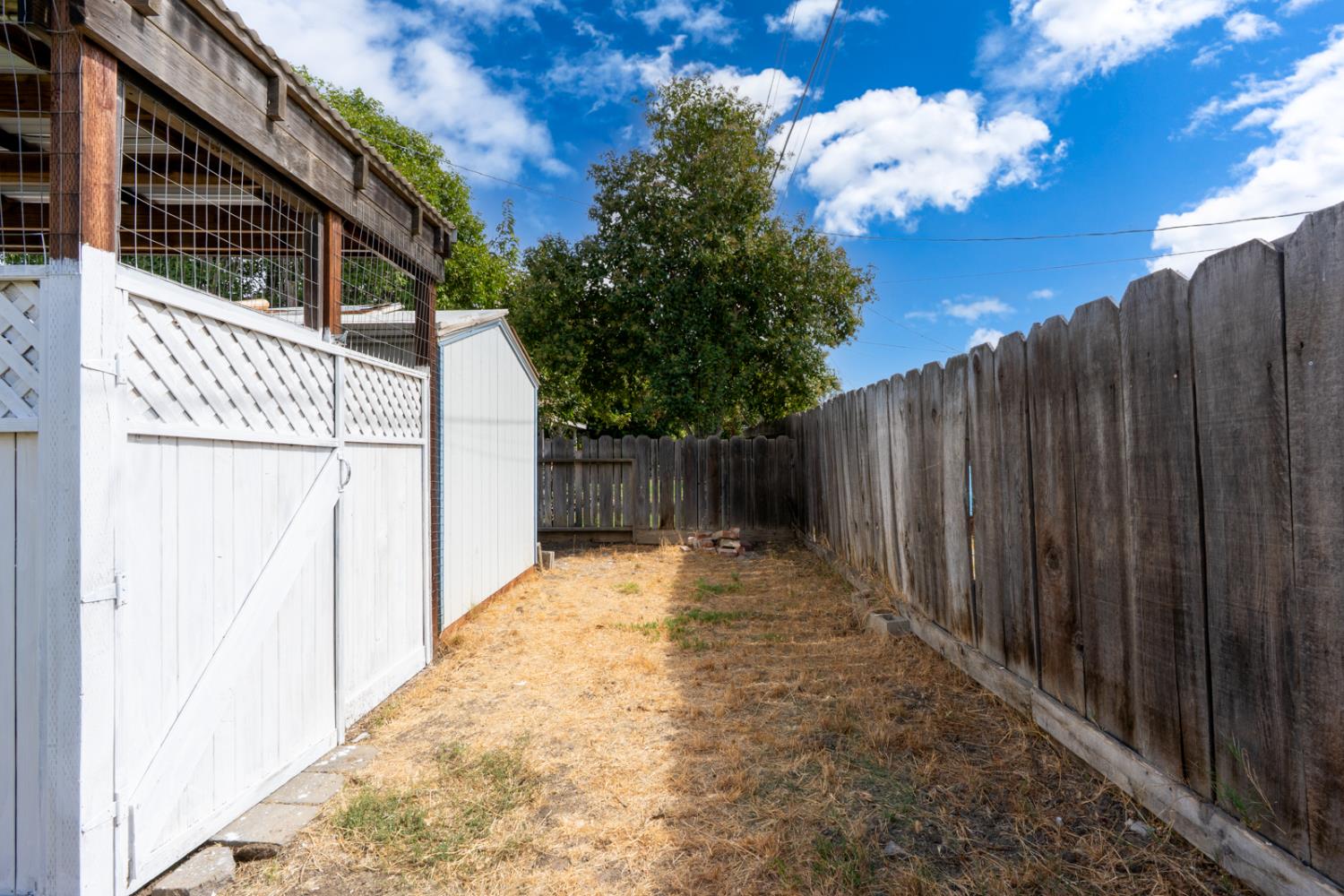 Los Banos, California 93635, United States, 3 Bedrooms Bedrooms, ,2 BathroomsBathrooms,Residential,Active,221538