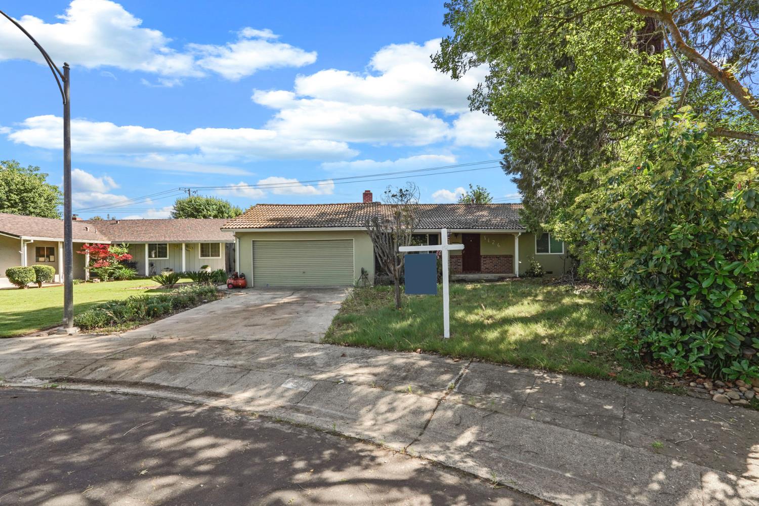 1126 Lake Home Drive