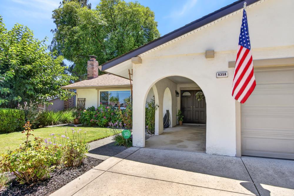 8358 Foxfire Drive
