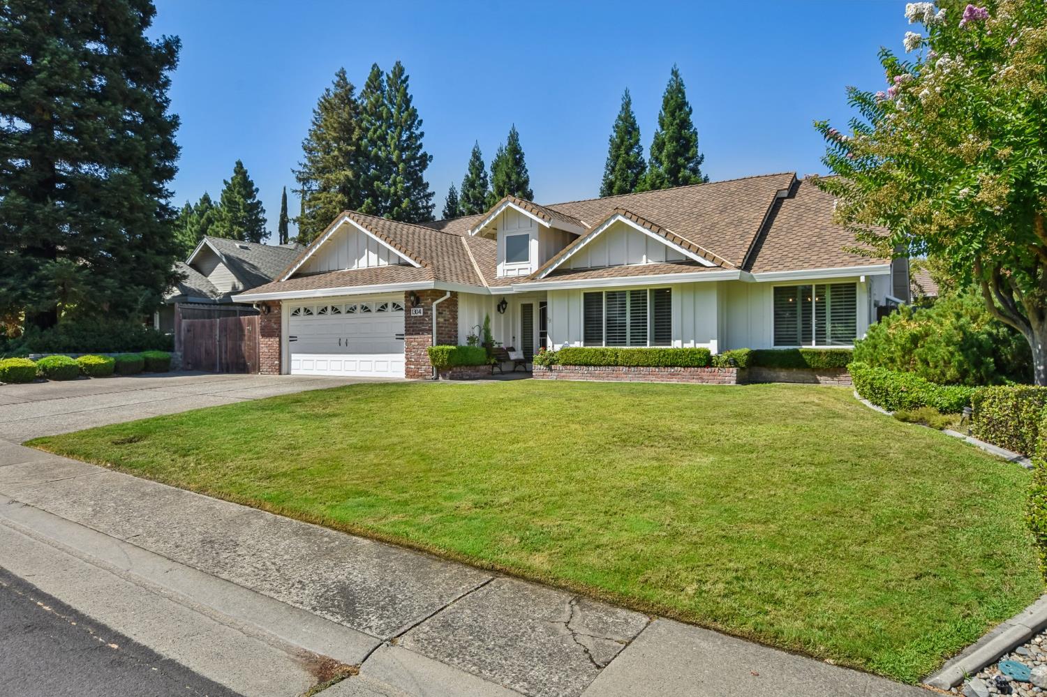 1304 Ridgecrest Way