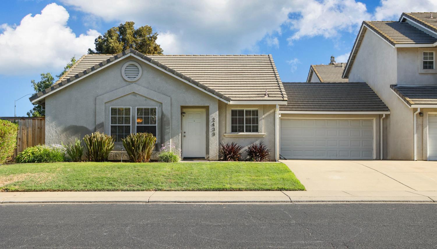 2439 Inglewood Drive