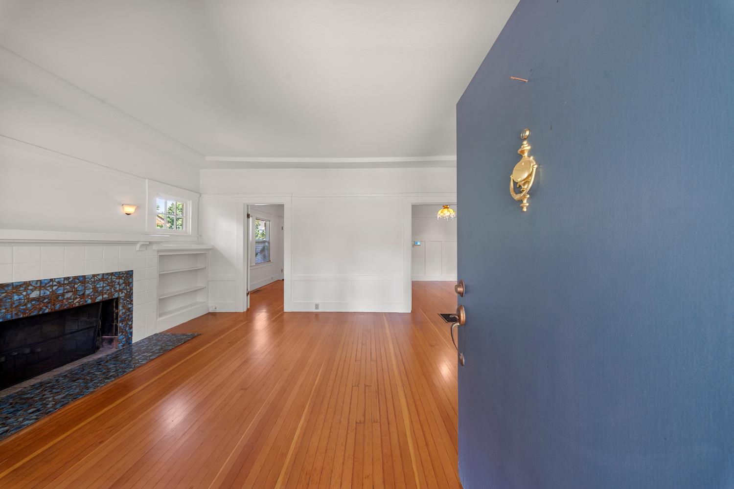 122 MAGNOLIA Avenue