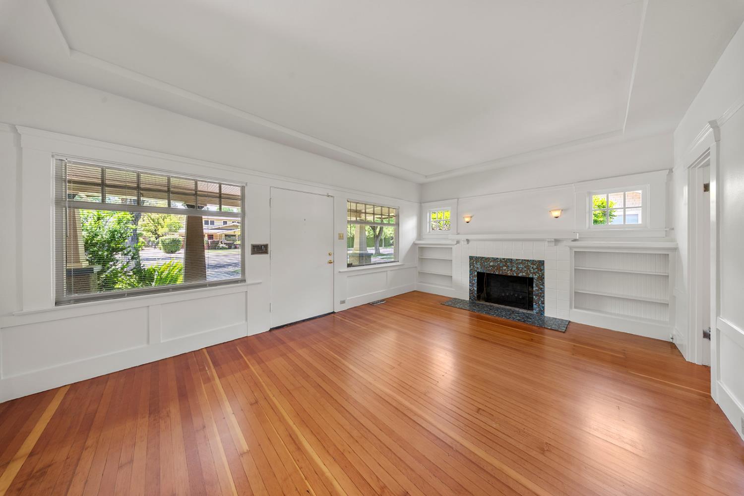 122 MAGNOLIA Avenue