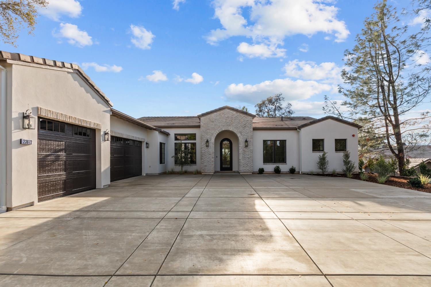 23672 Darkhorse Drive