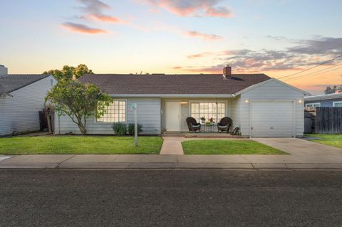 2246 Greely Dr Marysville CA 95901