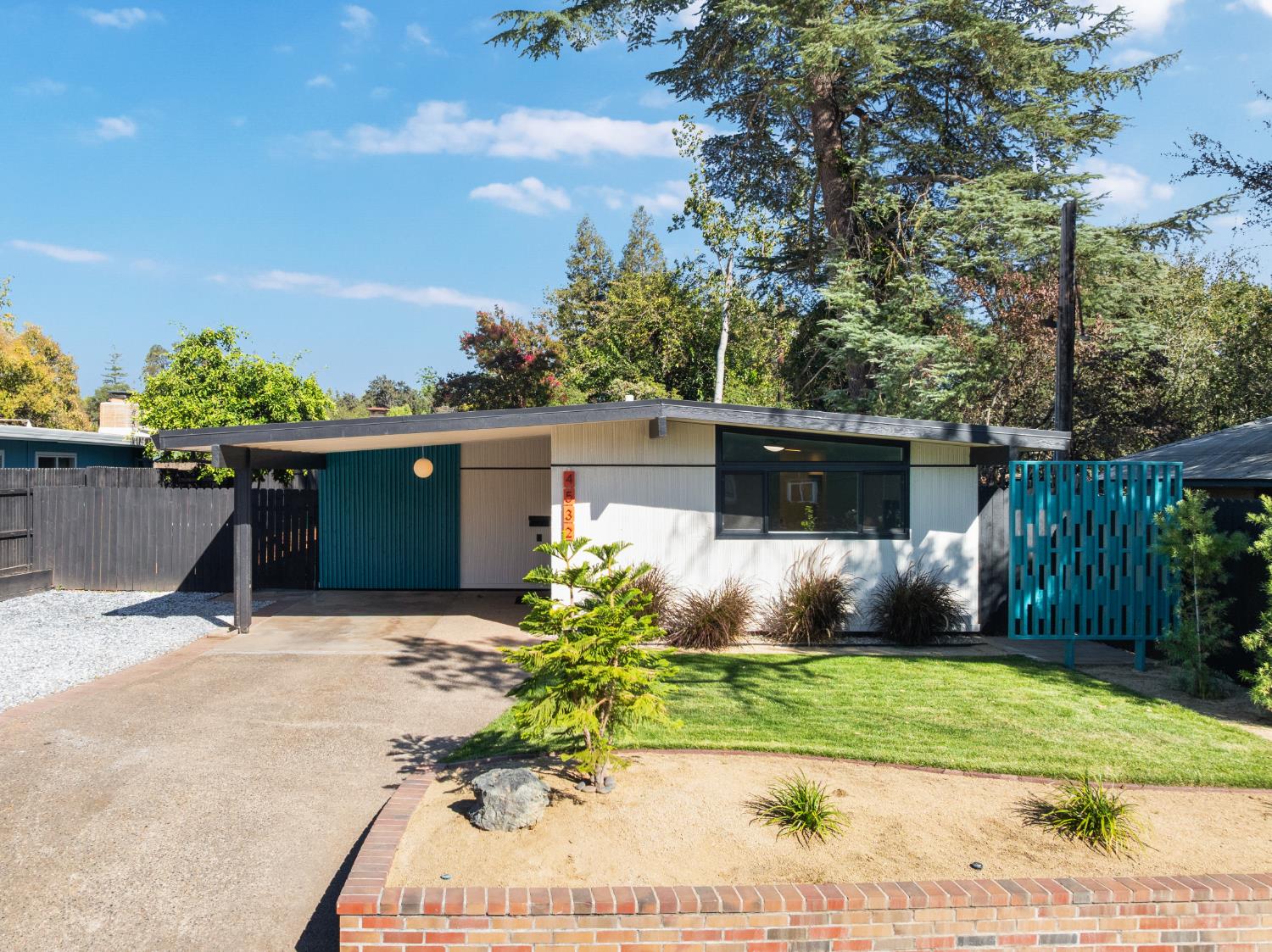 4532 Foster Way