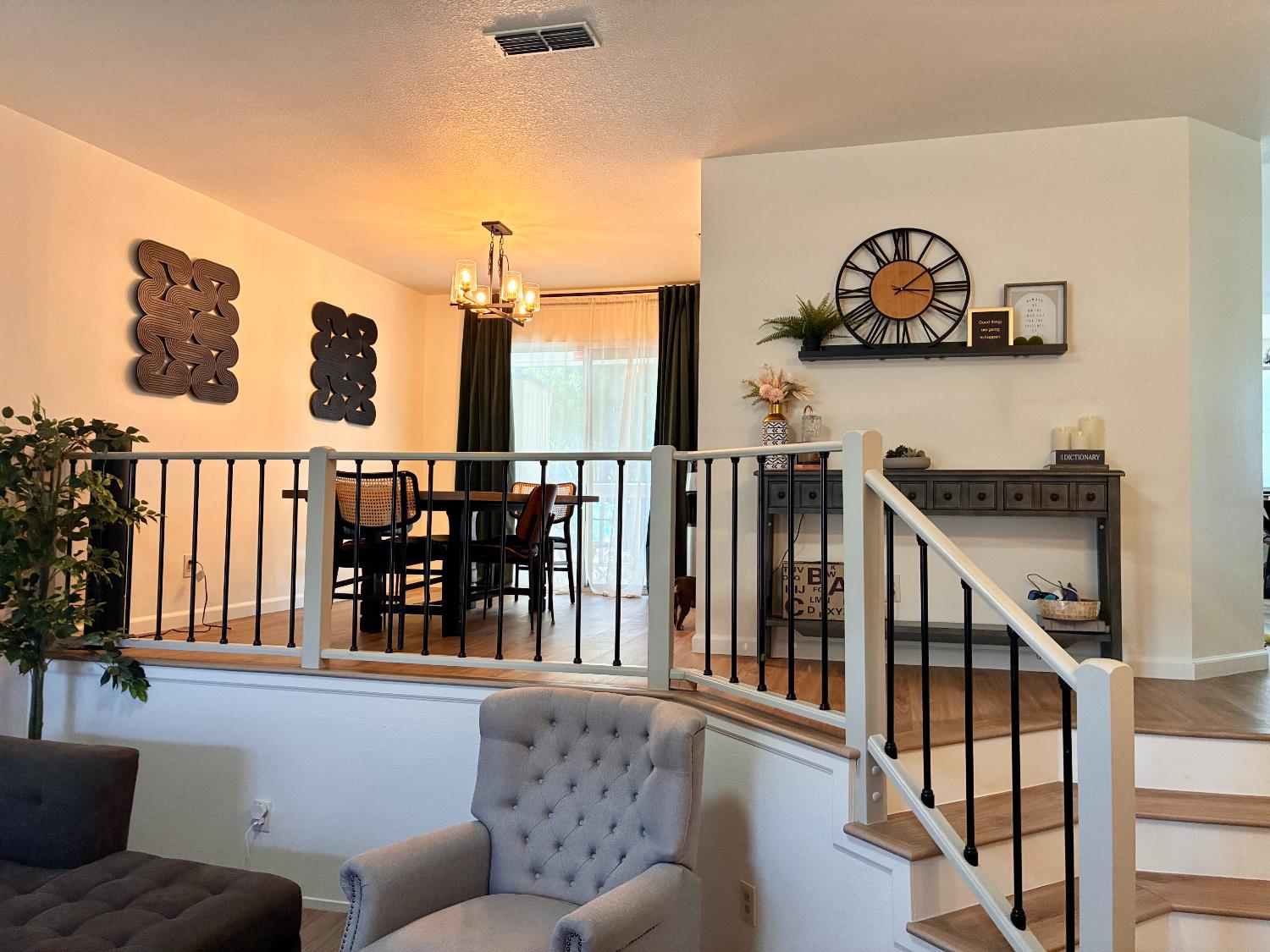 8693 Daimler Way