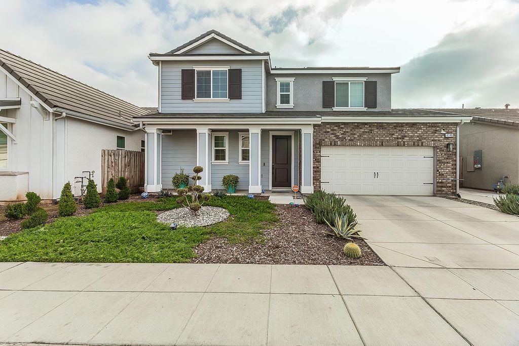 Photo of 4148 Beverly Avenue, Clovis, CA 93619 (MLS # 226015924)