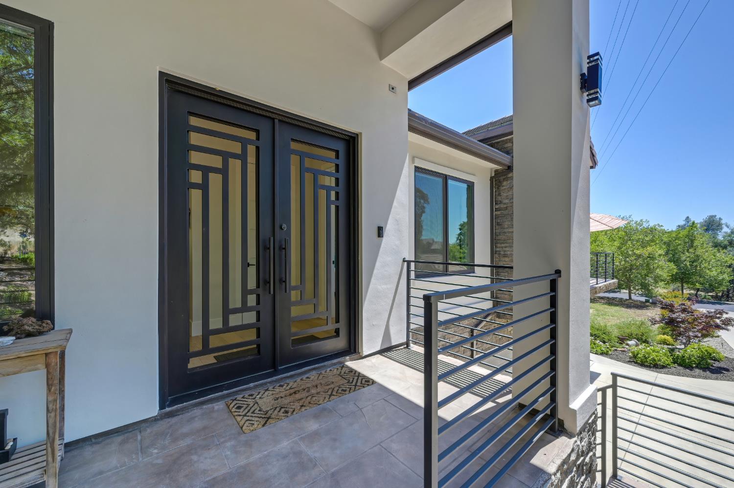 720 Deerbrooke Trail