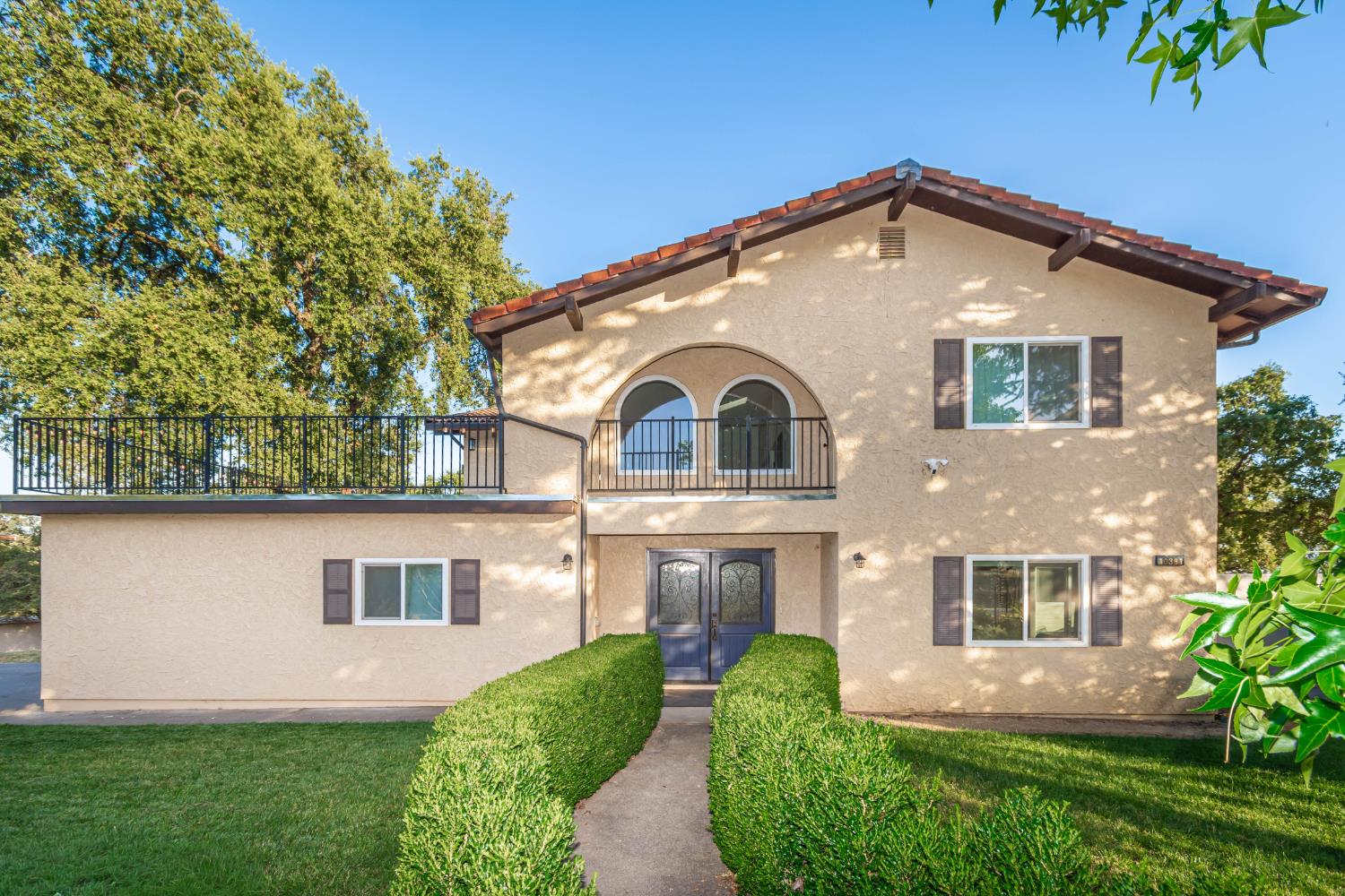 10381 Blue Light Lane